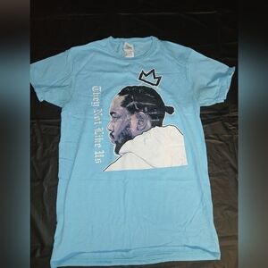 Graphic Crewneck Tee with Portrait Print - Light Blue